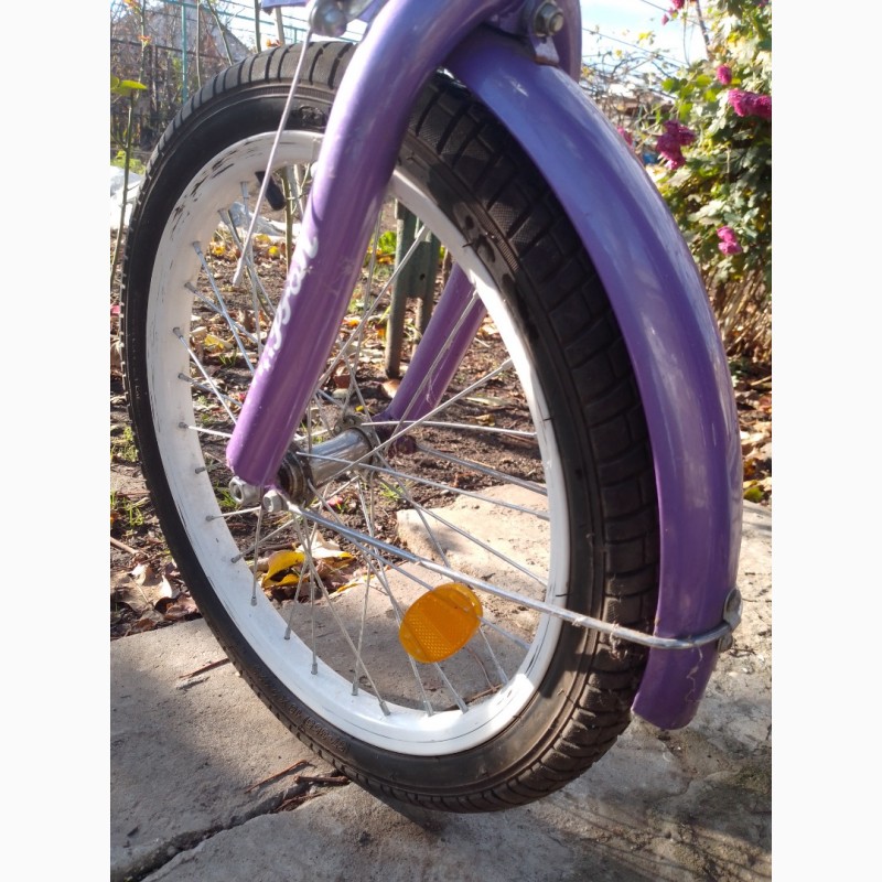 Фото 2. Продам б/у велосипед детский фиолетовый