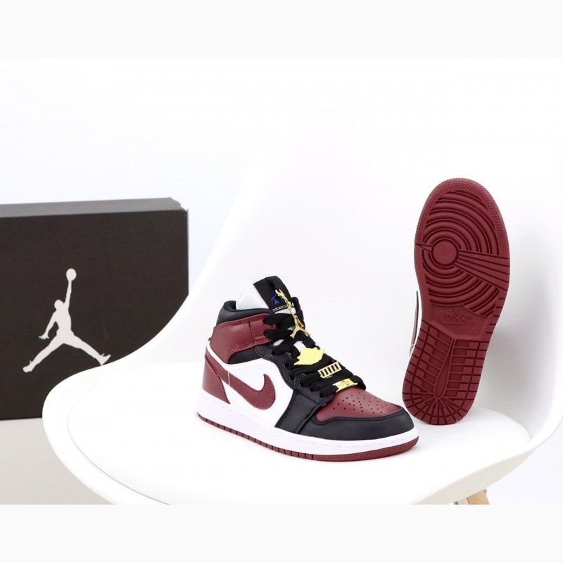Фото 7. Кросівкі Nike Air Jordan