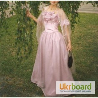 Розовое роскошное платье на выпускной