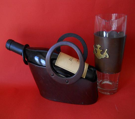 Фото 4. Винтажный набор для вина из кожи