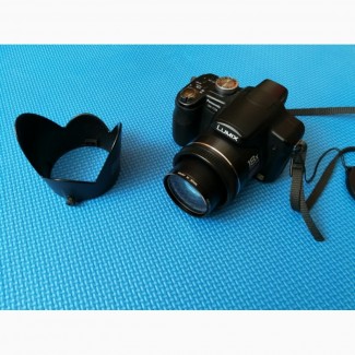 Продам фотоапарат Panasonic fz28
