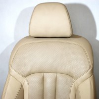 Офисное кресло из автомобильного сиденья BMW 7 серии G11