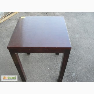 Продам недорого деревянные столы квадрат б/у в ресторан, кафе, общепит