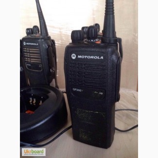 Носимая радиостанция Motorola GP340