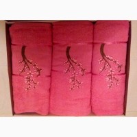 Подарочный набор махровых полотенец Сакура, Турция