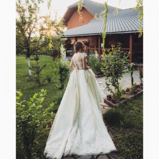 Продам свадебное платье crystal design