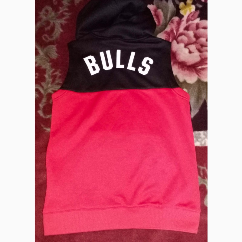 Фото 2. Детская толстовка-безрукавка Adidas Chicago Bulls, 152см