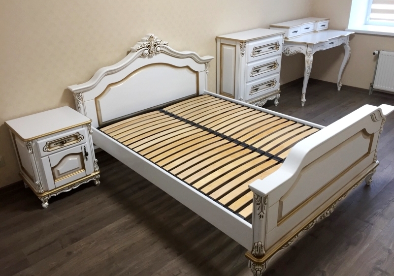Фото 6. Деревянная двуспальная кровать Моника