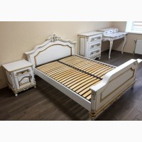 Деревянная двуспальная кровать Моника
