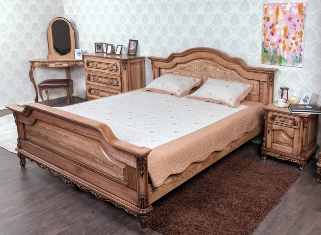 Фото 8. Деревянная двуспальная кровать Моника