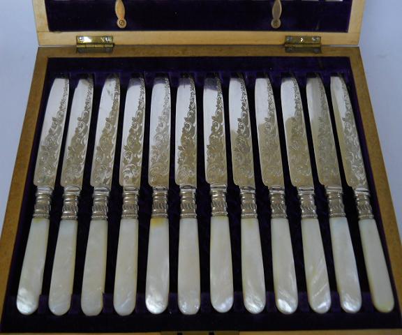 Фото 4. Набор старинных перламутровых ножей и вилок JE SS (Джозеф Эллиот и сыновья)-Англия