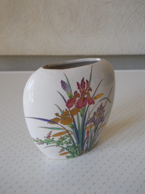 Фото 7. Миниатюрная вазочка для цветов