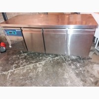 Холодильный стол трехдверный импортный б/у ССТ-3 объем 350 литров