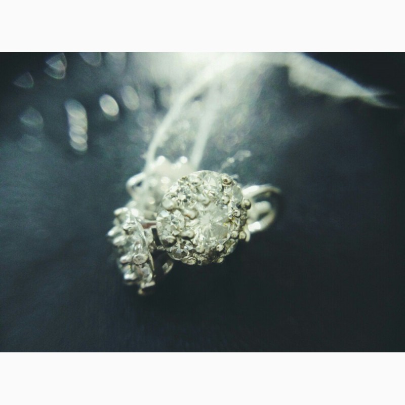 Фото 4. Серьги-пусеты с бриллиантами 0. 66 карата