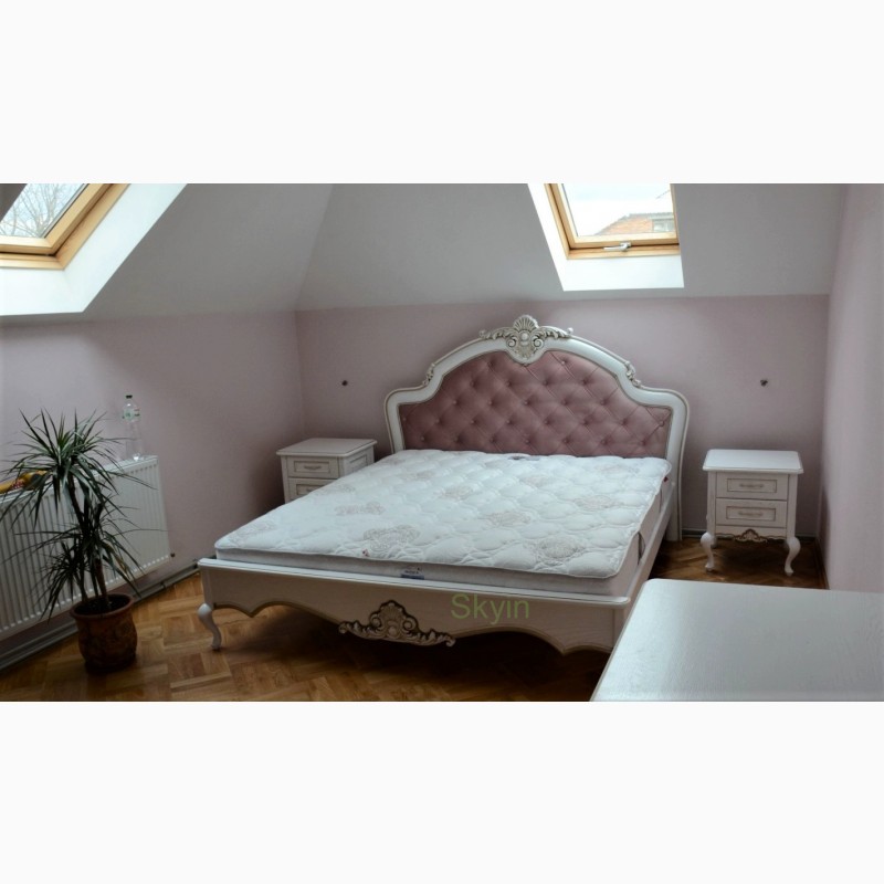 Фото 7. Дубове двоспальне ліжко Венеціано з каретною стяжкою від виробника