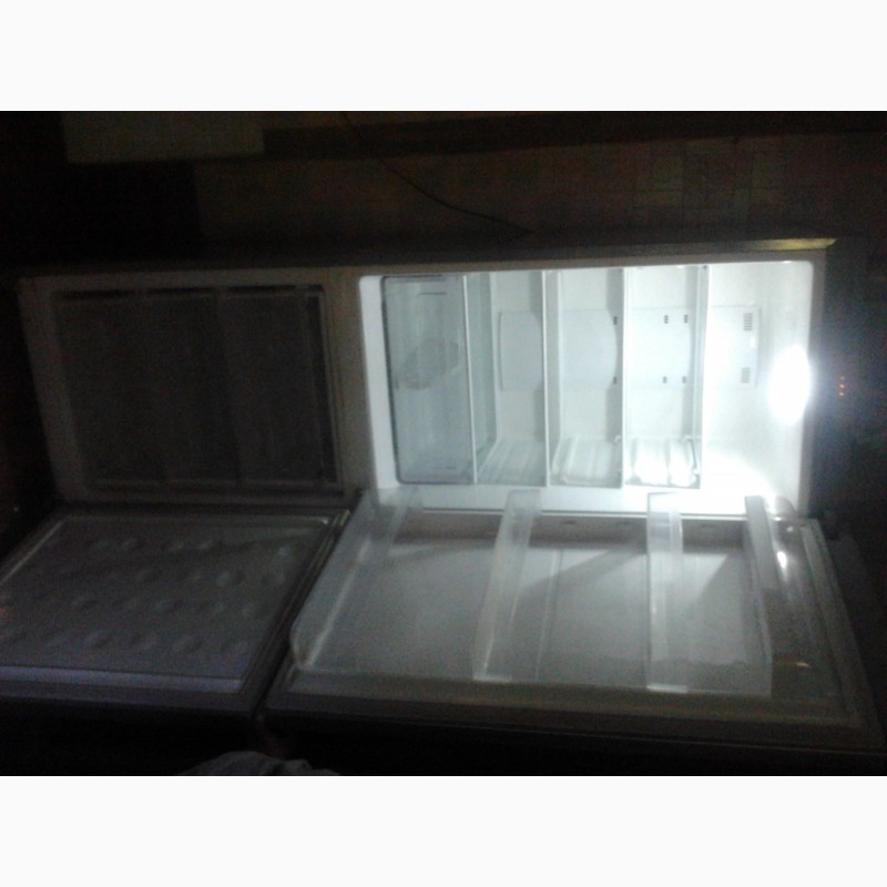Фото 3. Продам фирменньlй холодильник Samsung