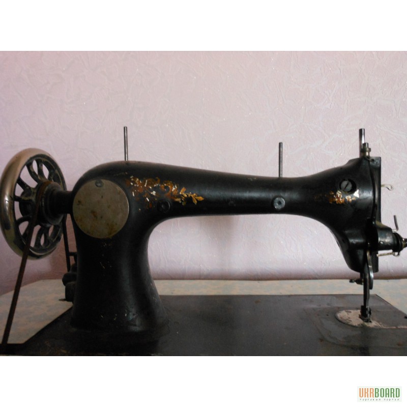 Фото 2. Продам старую швейную машинку в рабочем состоянии