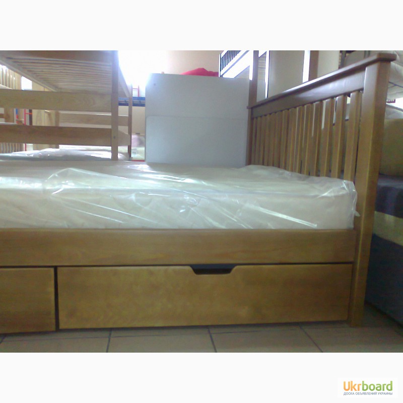 Фото 4. В наличии. Двухъярусная трехместная кровать из массива ольхи Олигарх Олимп