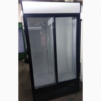 Холодильная витрина вертикальная б/у для пива, воды и пр