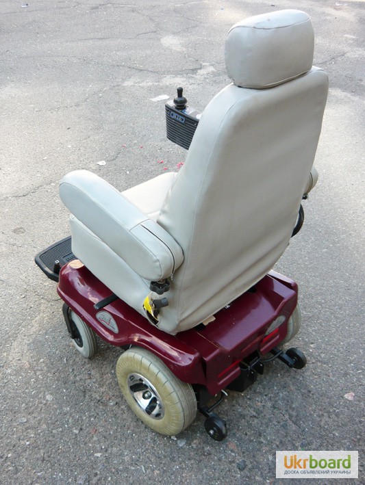 Фото 3. Кресло-коляска с электроприводом Chauffeur mobility