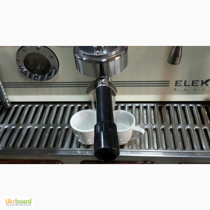 Фото 5. Продам недорого профессиональную кофе машину Elektra Classic Barlume VC (3GR) б/у
