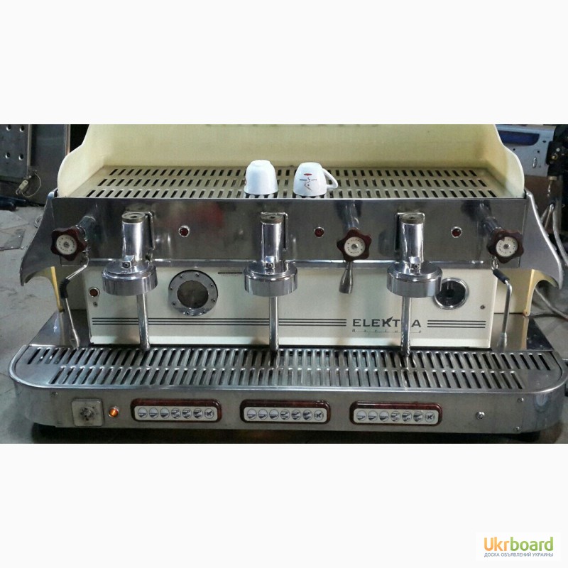 Фото 6. Продам недорого профессиональную кофе машину Elektra Classic Barlume VC (3GR) б/у