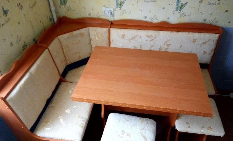 Фото 14. Кухонный уголок Лорд. Угловой диванчик, раскладной стол и 2 табурета