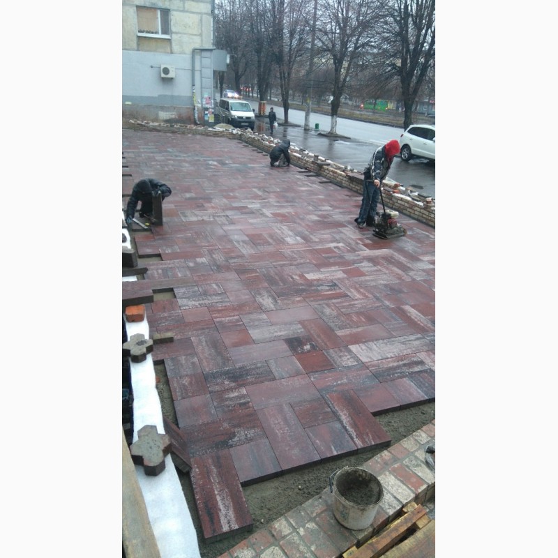 Фото 5. Тротуарная плитка в Днепропетровске пять кирпичей