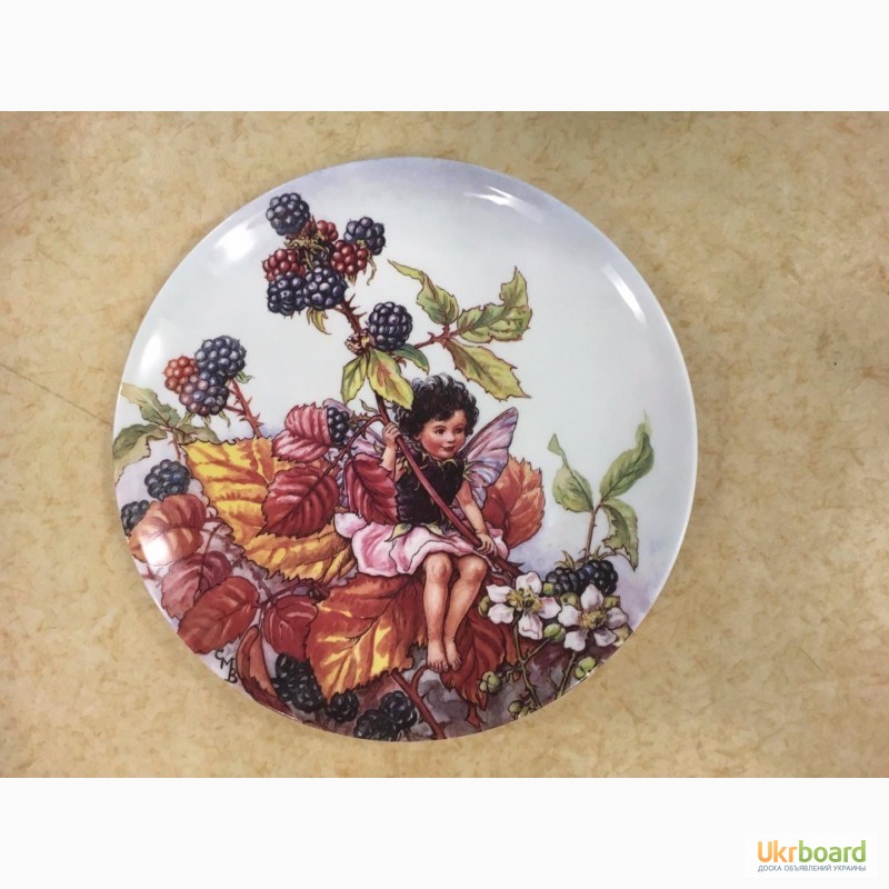 Фото 3. Продам английские настенные тарелки с изображением цветочных фей