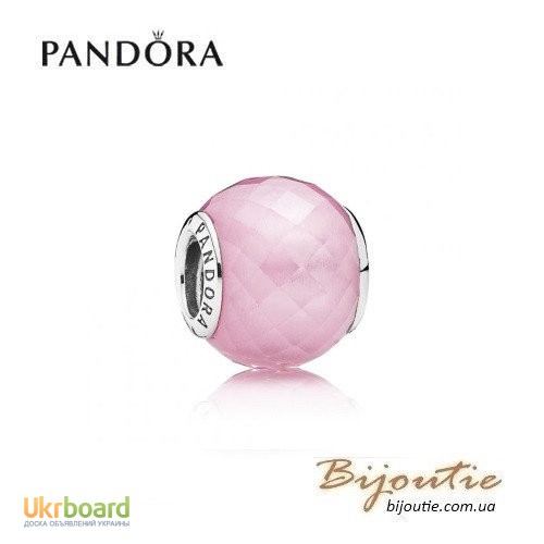 Шарм PANDORA розовый ограненный кристалл 791499PCZ