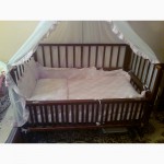 Продам Дитяче ліжечко Geoby + комплект розовий із захистом в подарок