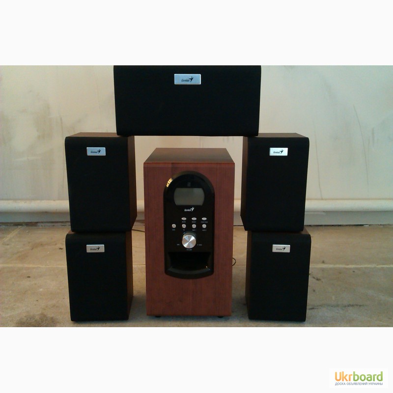 Продам бу акустическую систему Genius SW-HF5.1 6000 Wood 200ВТ