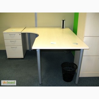 Компьютерный офисный стол (полное рабочее место) Narbutas