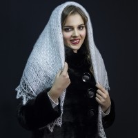 Продам оренбургский пуховый платок разных цветов и размеров (от 900грн.)