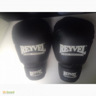 Боксерские перчатки Reyvel 10 oz