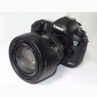 Canon EOS 5D Mark III с объективом 24 мм-105 мм