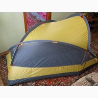 Продам новую палатку LIGHTHOUSE 2, производства бренда RedPoint