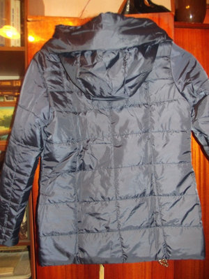 Фото 3. Женская демисезонная куртка