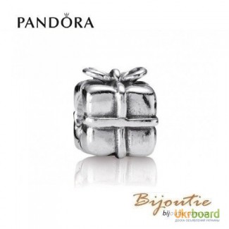 PANDORA шарм серебряный подарок 790300