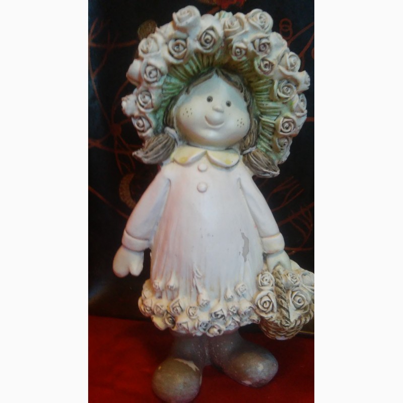 Фото 7. Продаю старую статуэтку Девочка с корзикой цветов