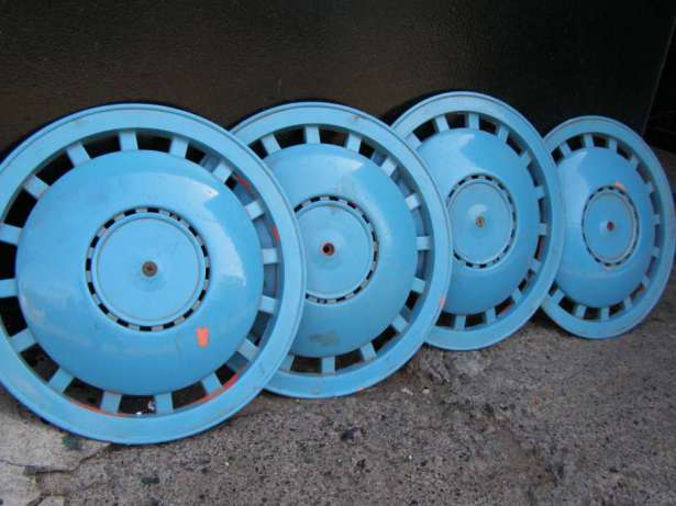 Фото 2. Колпаки на диски колес ВАЗ 2101-011
