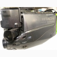Продам бу видеокамеру Hitachi