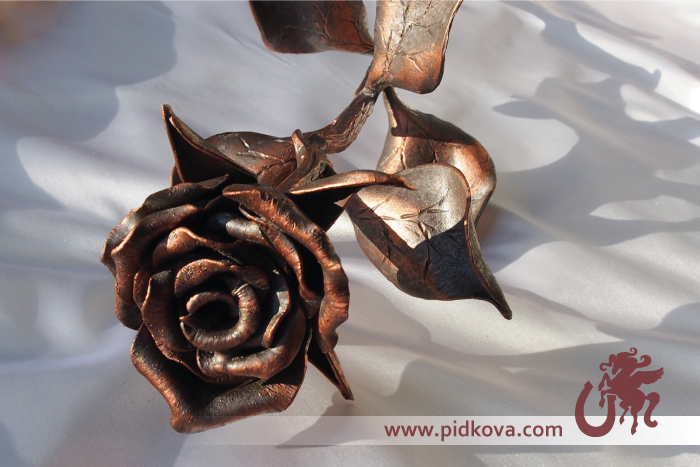 Фото 2. Кованые розы и цветы из метала. Лучший подарок