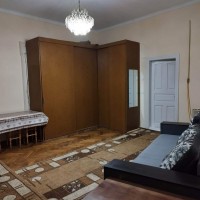 Здаємо 1 кім квартиру по вул Богдана Хмельницького ( р-н Рогатки)