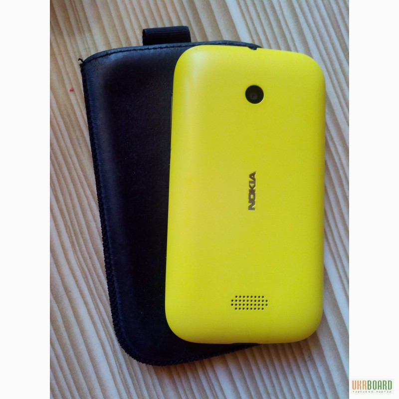 Фото 4. Nokia Lumia 510 (Жёлтый корпус)
