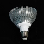 Лампа для подсветки растений 54W E27. Подсвечивание растений искусственным освещением