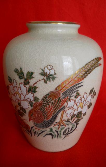 Фото 2. Японская ваза из фарфора