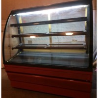 Холодильная витрина кондитерская б/у длина 1.4 метра