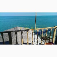 Продам двоповерховий будинок в Совиньоні з видом на море