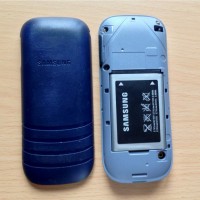 Телефон Samsung GT-E1200i Indigo Blue синій без зарядки